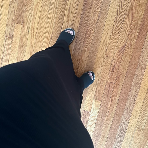 Stunning black Colombian shapewear built in maxi dress😍 - Picture 8 of 8